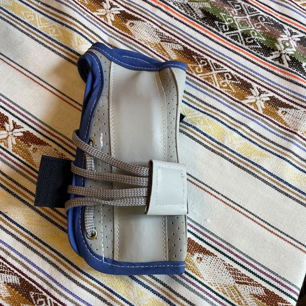 Left Hand Med Medical Wrist‎ Brace Lacer